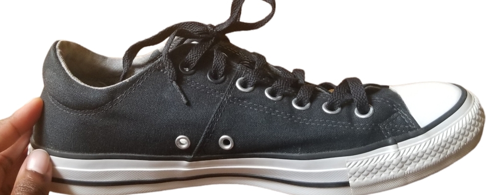 SOLD! Converse || Womens black sneakers